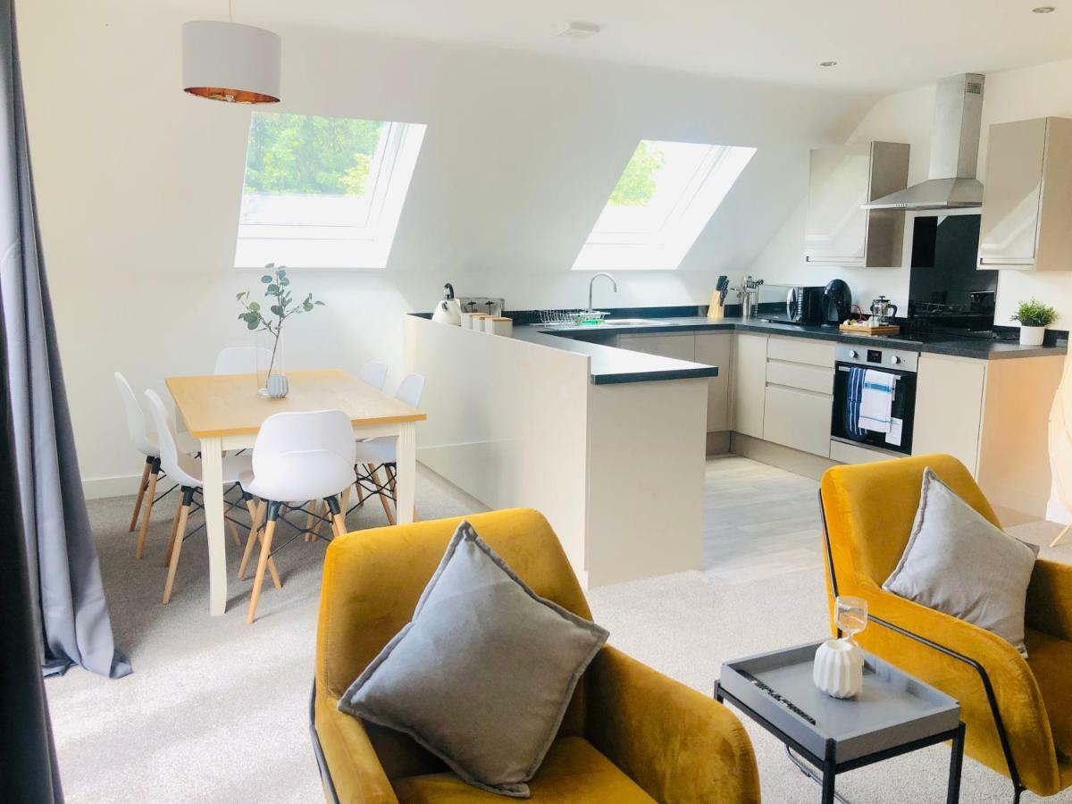 Shield Penthouse Loft - 2 Bedroom Luxe Large Apartment Sheffield Esterno foto