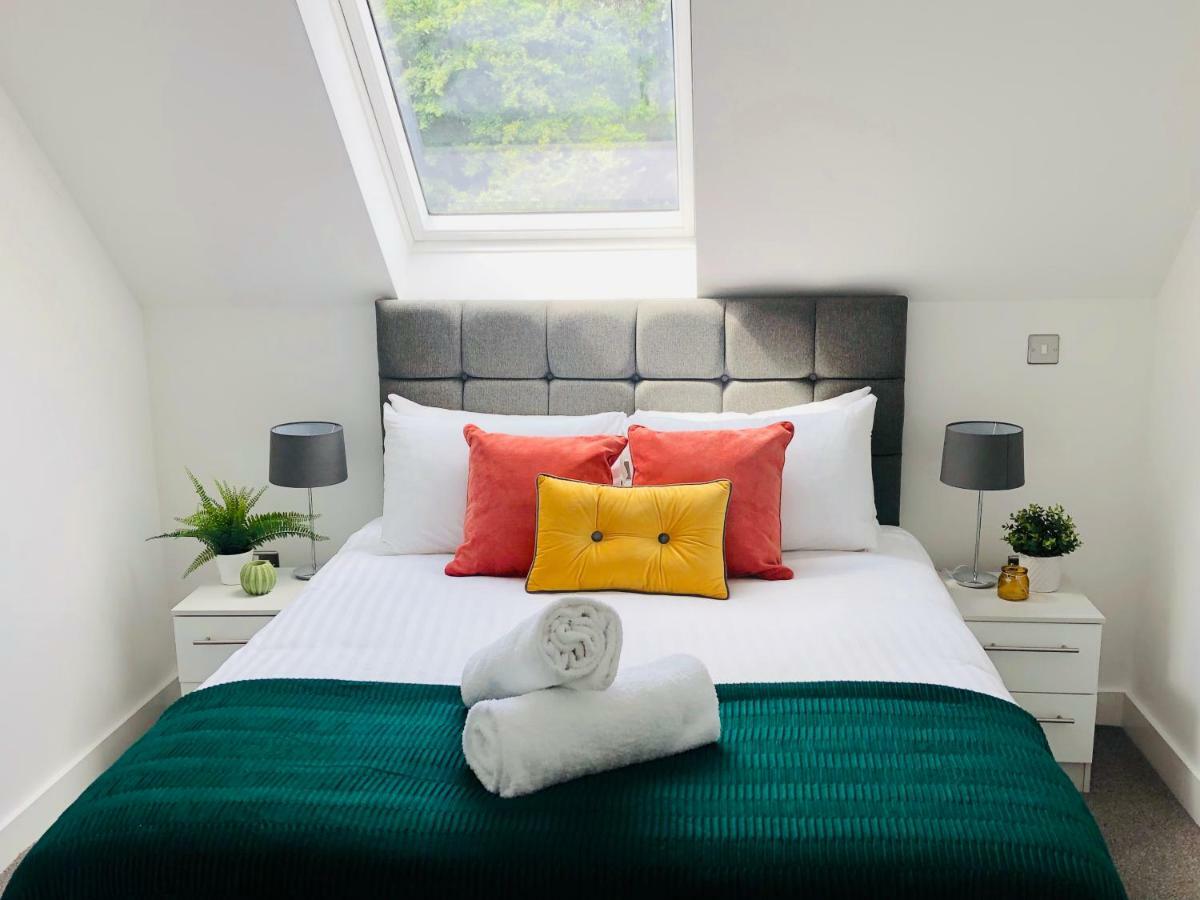 Shield Penthouse Loft - 2 Bedroom Luxe Large Apartment Sheffield Esterno foto